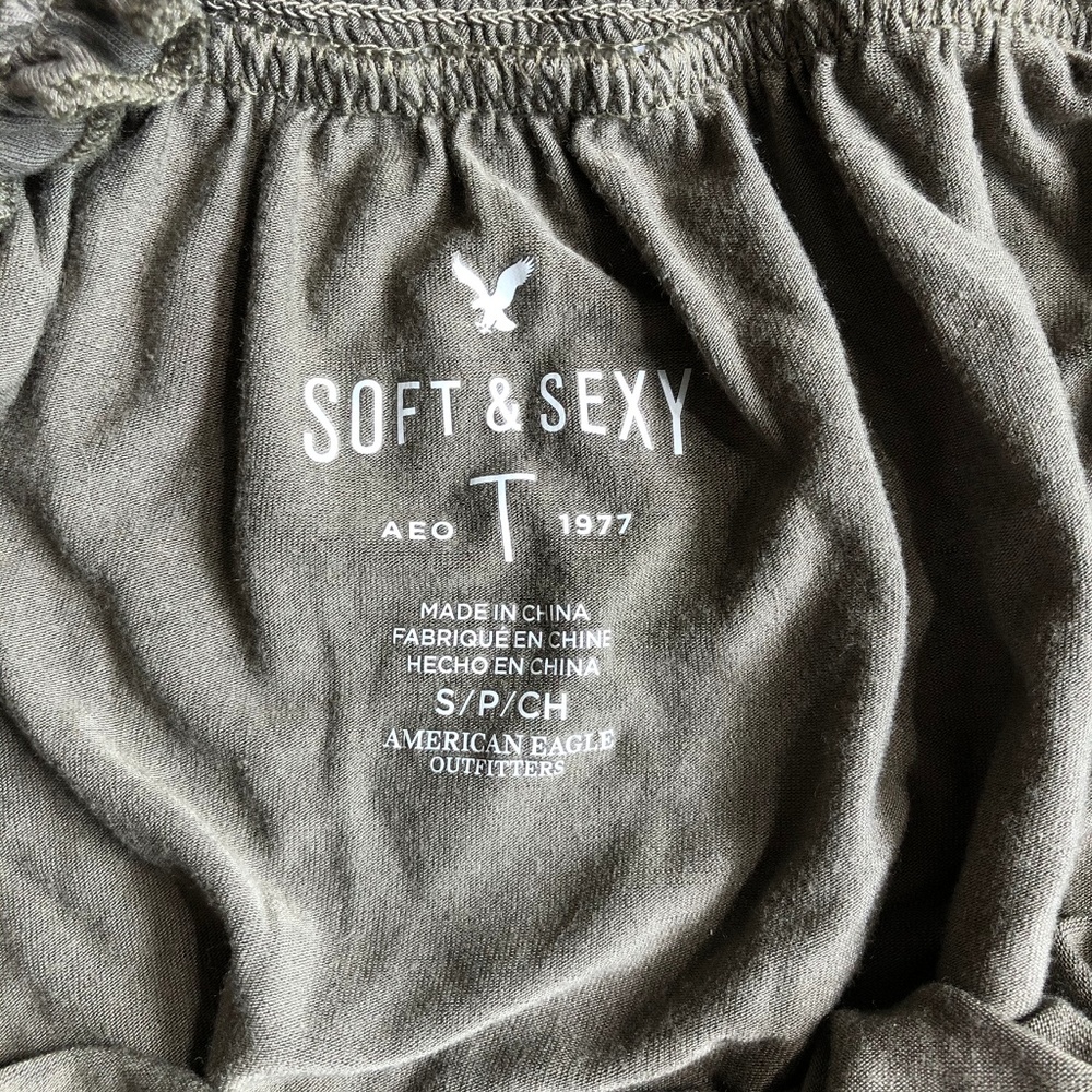 NWOT AE "Soft and Sexy" Off The Shoulder Top - Picture 7 of 7